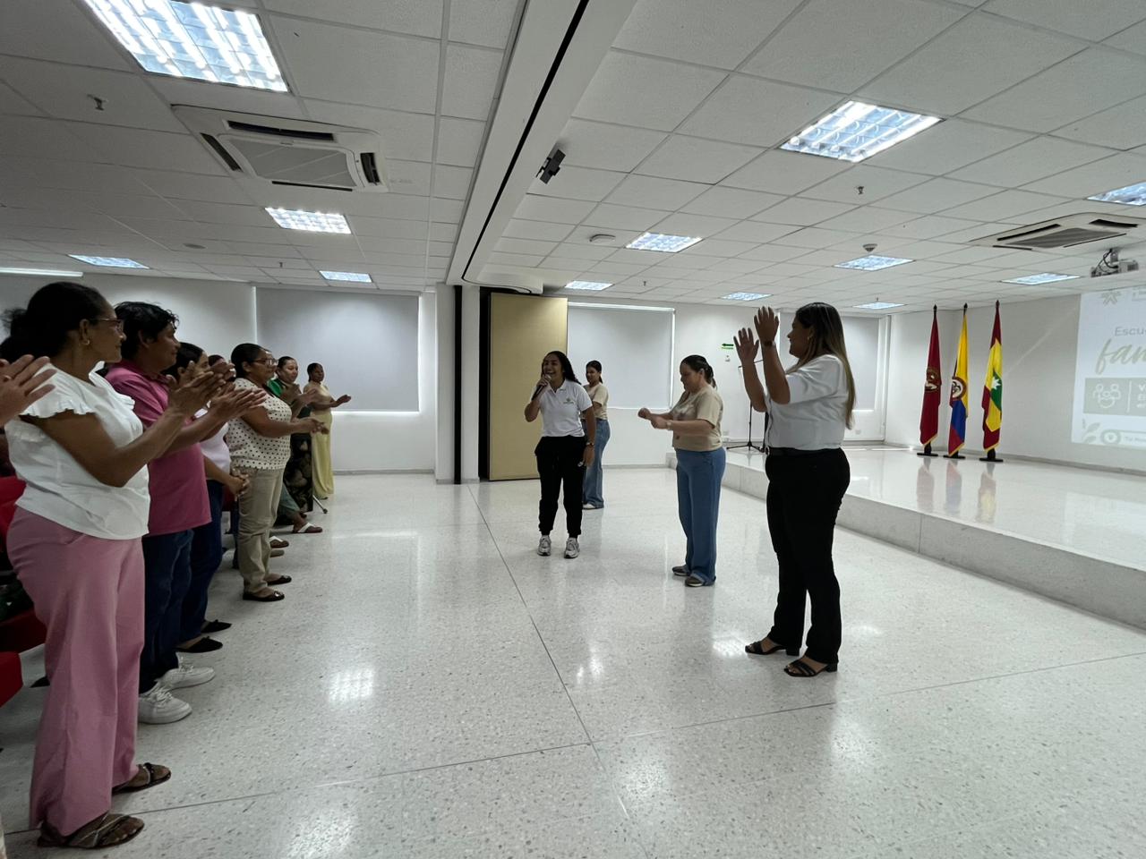 ESCUELA DE FAMILIA: Vínculos que sanan y fortalecen la salud mental
