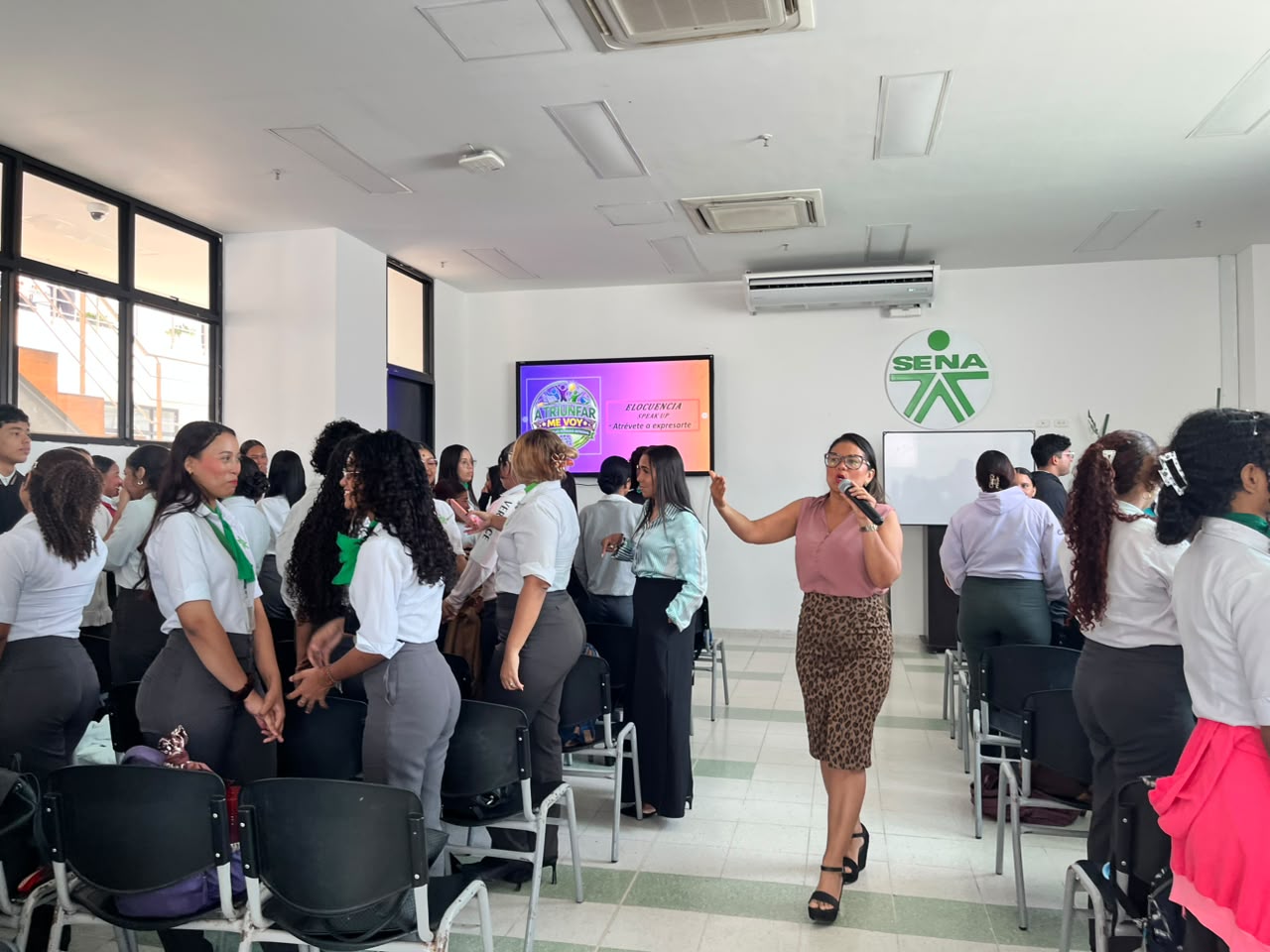A TRIUNFAR ME VOY - ELOCUENCIA – SPEAK UP